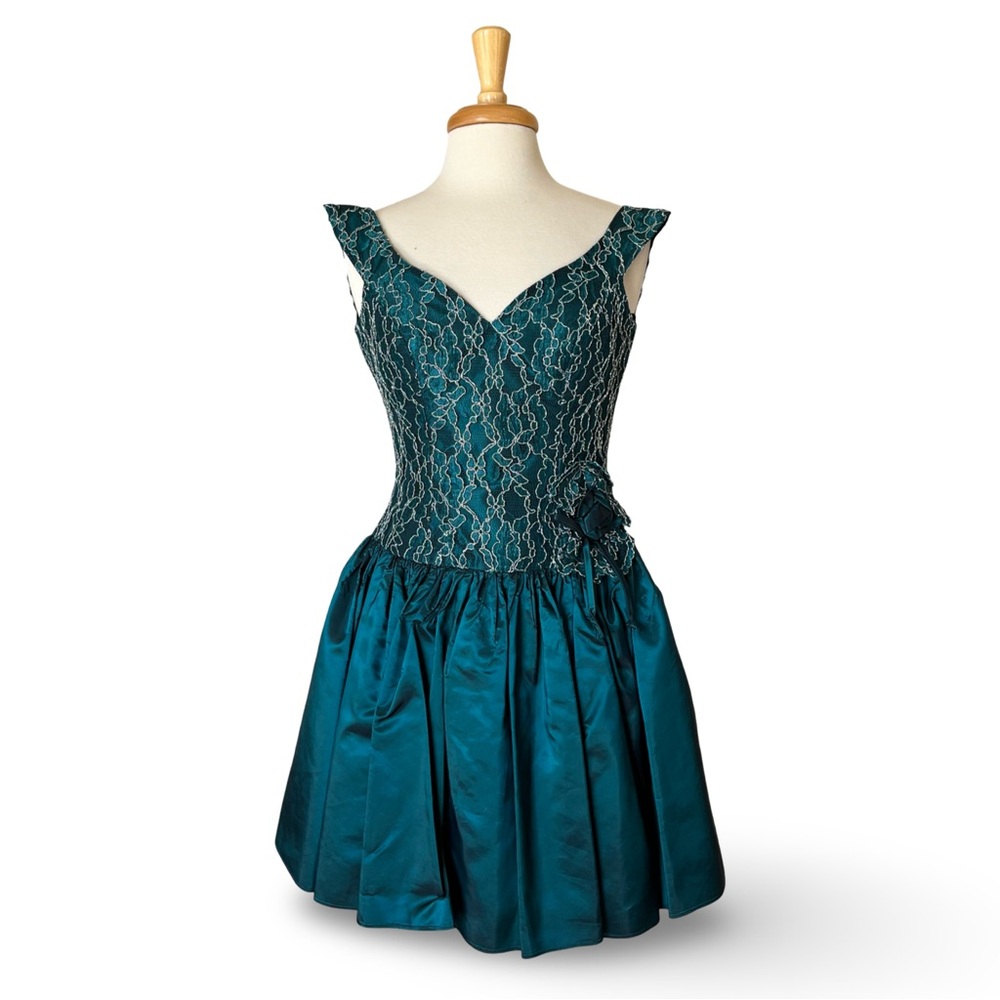 Vintage 1980’s Teal Taffeta & Lace Cocktail Party Dress by Flirtations